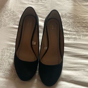 Women’s faux suede wedges